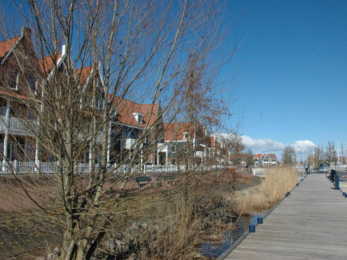 Beautiful Houseboat In The Harbour Of Volendam Near Centre 호텔 외부 사진